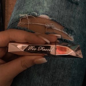 Too Faced Damn Girl Mascara